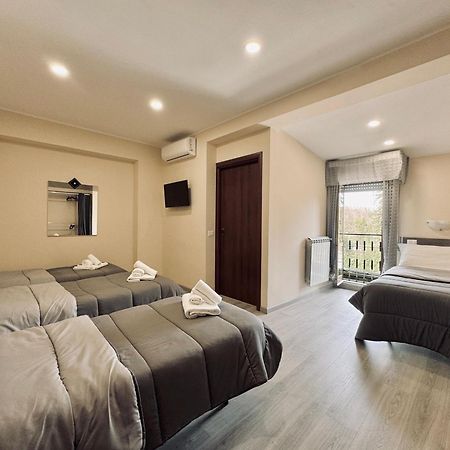 Hotel Villa Robinia Genzano di Roma Bagian luar foto