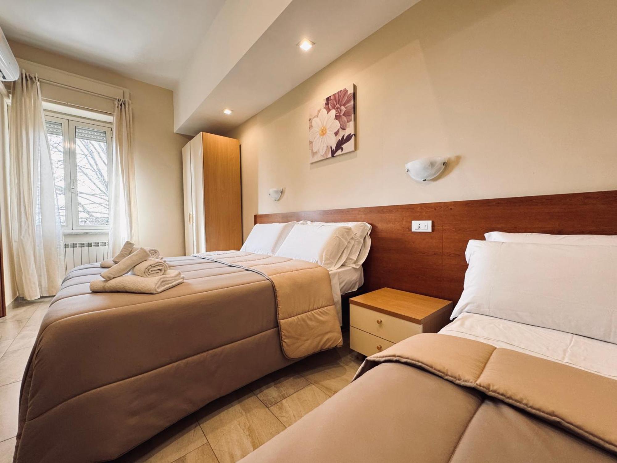 Hotel Villa Robinia Genzano di Roma Bagian luar foto