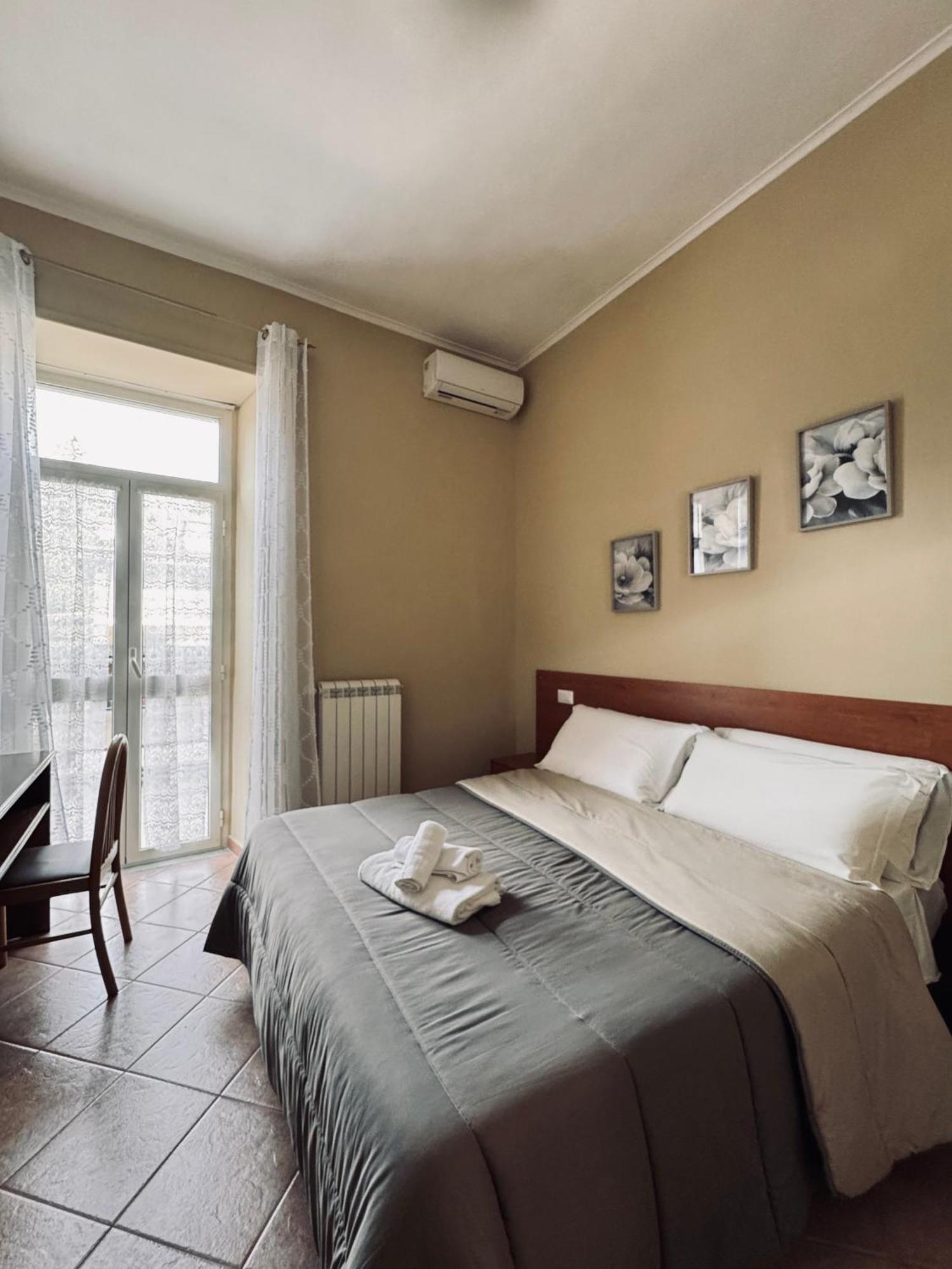 Hotel Villa Robinia Genzano di Roma Bagian luar foto