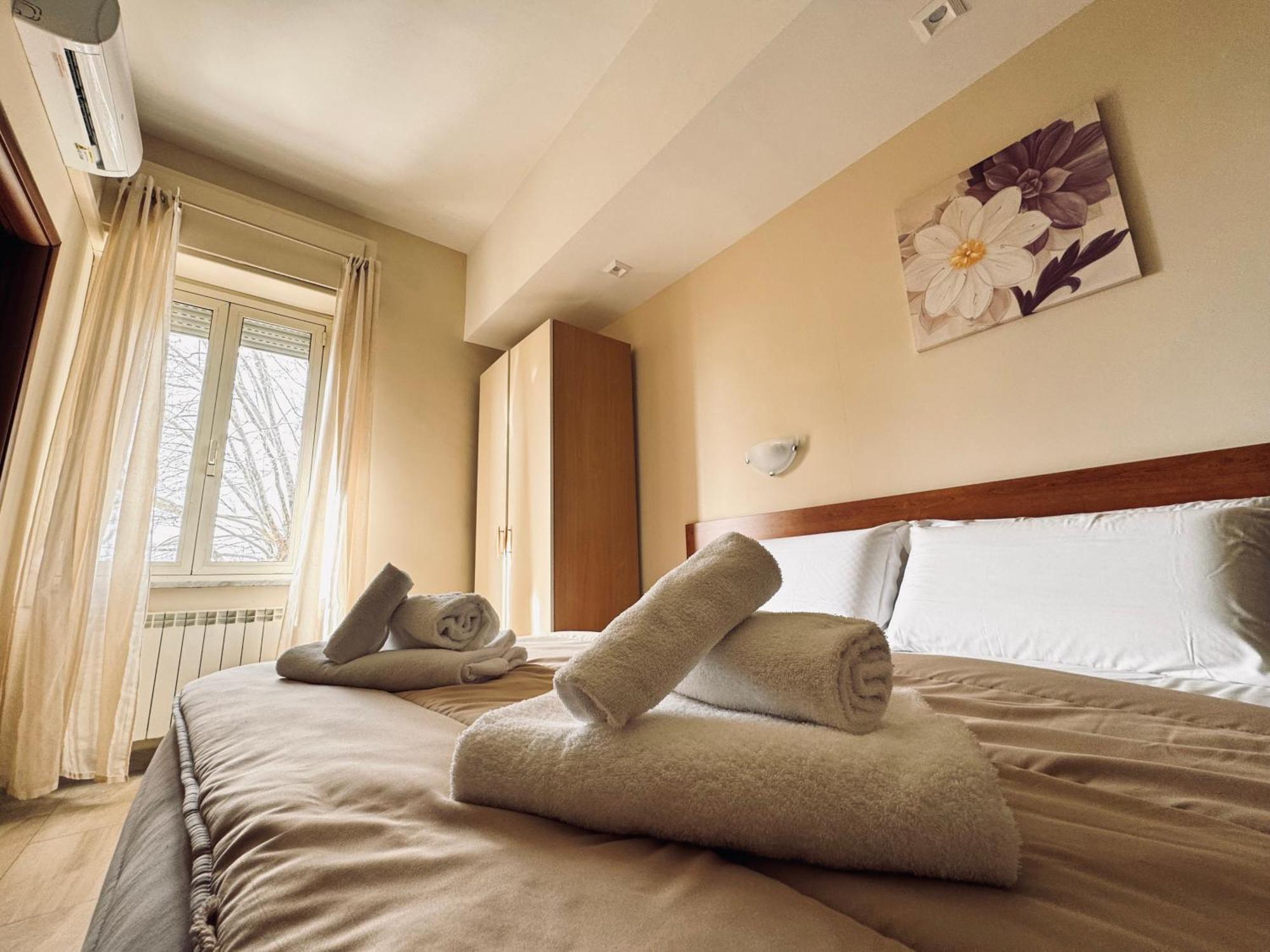 Hotel Villa Robinia Genzano di Roma Bagian luar foto