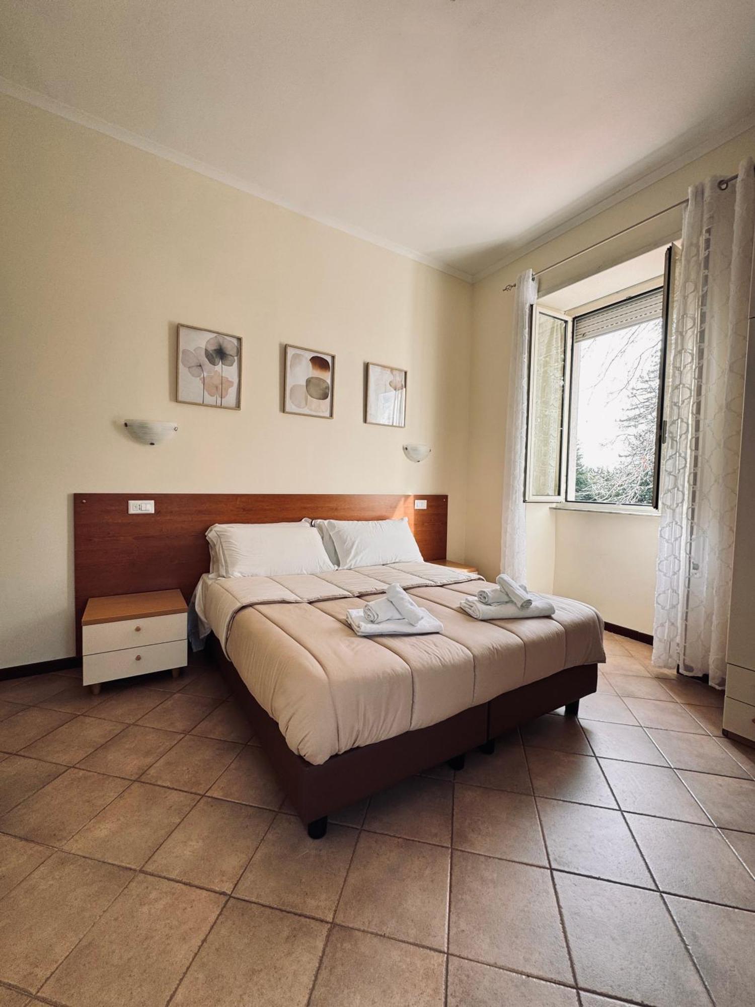 Hotel Villa Robinia Genzano di Roma Bagian luar foto